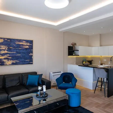 Luxury Center شقة